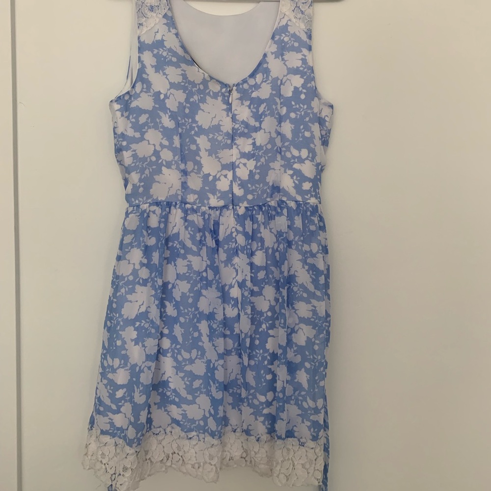 Dress - Picture 2 of 2